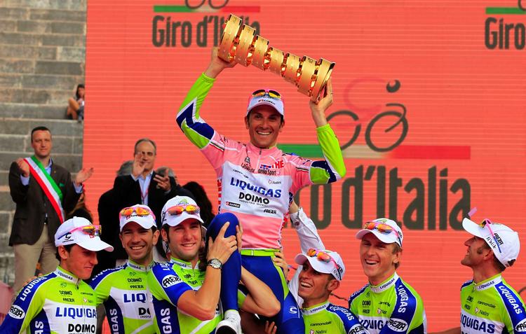 Triumf. Ivan Basso vil overgå Giro-sejren i 2010 ved at vinde Tour de France i år. 