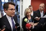 PARTIURO. Efter flere dage med anonym kritik fra folketingsmedlemmer af K-ledelsen mødtes den konservative folketingsgruppe i dag. 