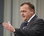 Afvisning. Der er ikke noget at komme efter, siger statsminister Lars Løkke Rasmussen, som dog må acceptere, at en retssag venter. 