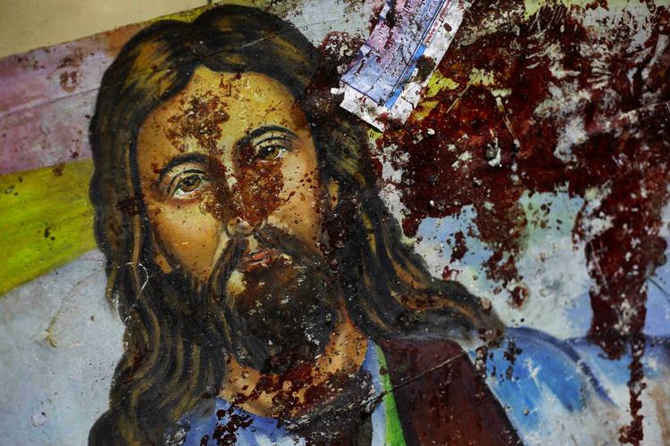 FORFØLGELSE. Angrebet i toget følger i kølvandet på et bombeterrorangreb på en kirke i Alexandria nytårsdag, hvor mindst 21 blev dræbt. Kristus-billede fra den bomberamte kirke. 