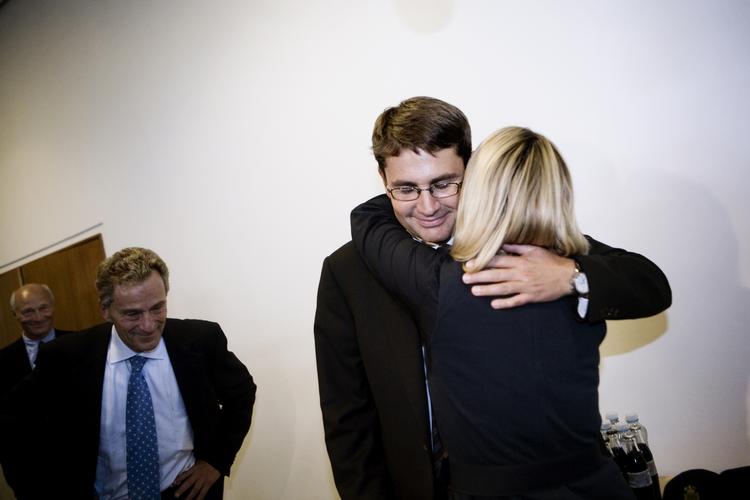 Skiftedag. Overdragelse i Justitsministeriet i 2008, hvor Lene Espersen overlod Brian Mikkelsen nøglerne. Hun blev erhvervs- og økonomiminister og er siden avanceret til udenrigsminister. 