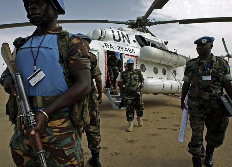 FN-HJÆLP. Det vækker kritik, at FN assisterer en eftersøgt krigsforbryder i Darfur. Arkivfoto. 