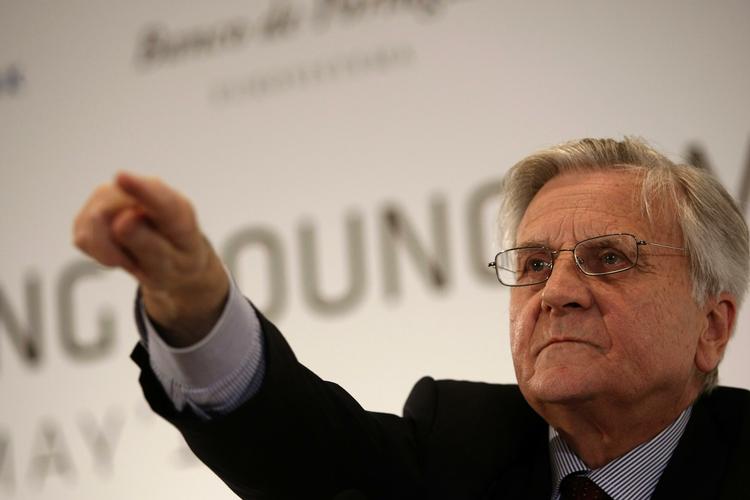 Lederen af Den Europæiske Centralbank, Jean-Claude Trichet, indfriede forventningerne, da han efter dagens møde kunne fortælle, at ECB holder renten uændret. 