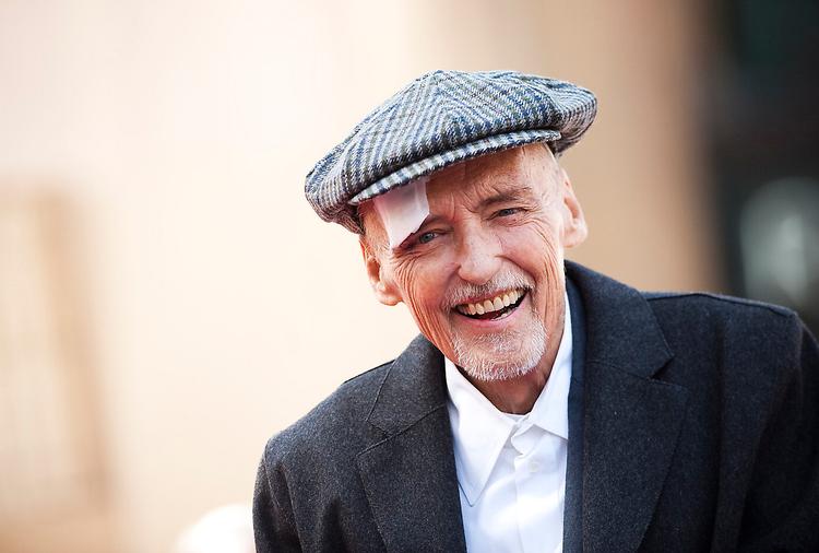 Dennis Hopper sidste år, da han fik stjerne nummer 2.403 på Hollywoods Walk of Fame. 