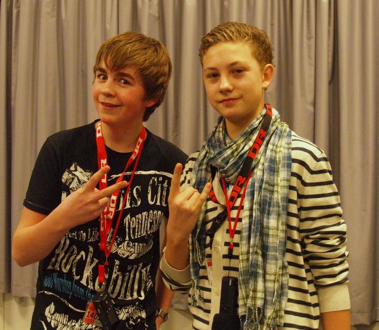 Stjerner. Mathias Christensen og Daniel Bruun sender radio til danskere i udlandet en gang om ugen. 