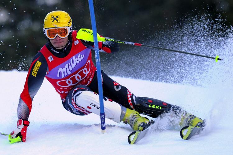 world-cup. Kroatiske Ivica Kostelic på vej mod sejren i dagens slalomløb i Schweiz. 