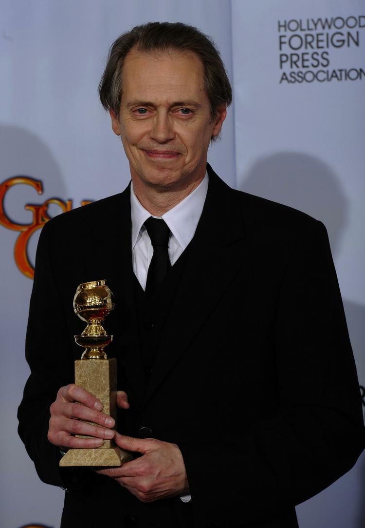 Den evige birolle Steve Buscemi modtog for en gangs skyld en Golden Globe for bedste hovedrolle. Det fik han for sin rolle i den stort anlagte serie 'Boardwalk Empire' 