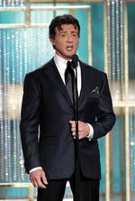 Den amerikanske seniorjernmand Sylvester Stallone underholder under showet. 