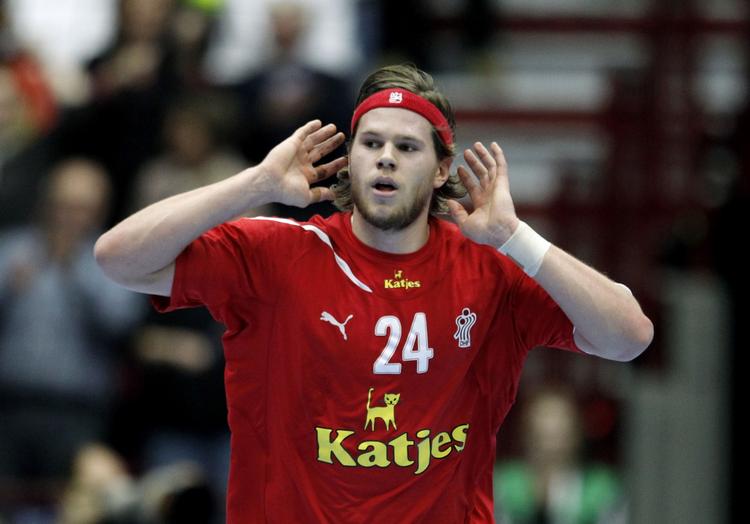 underspillet. Lige så tilbageholdende Mikkel Hansen var efter kampen, lige så frembusende var han inde på banen. 