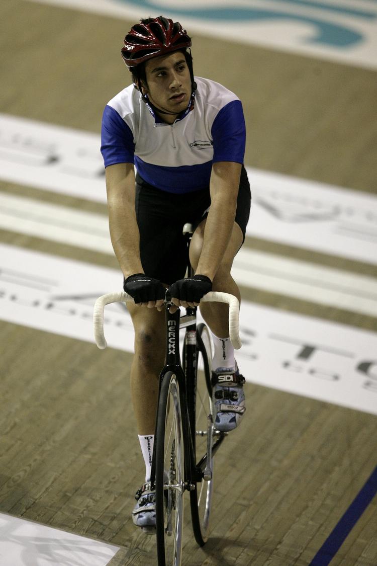 Doping? Philip Nielsen, der både kan køre på bane og landevej, er kommet i problemer. 