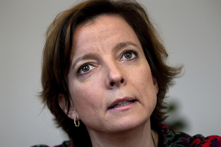 Ufravigelig. Oppositionen har forladt forhandlingerne om nye regler for byggeri i udkantsdanmark. Partierne er forargede over miljøminister Karen Ellemanns (V) ufravigelige krav. Arkivfoto. 