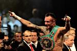vikingekriger. Mikkel Kessler vandt VM-bælte efter sejren mod Carl Froch, men danskeren beskadigede også øjet. 