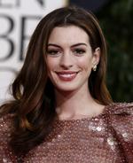Knurrrr. Anne Hathaway har længe eftertragtet rollen som kattevinden Catwoman i den sidste af Christopher Nolans tre Batman-film. Og nu er den hendes. 