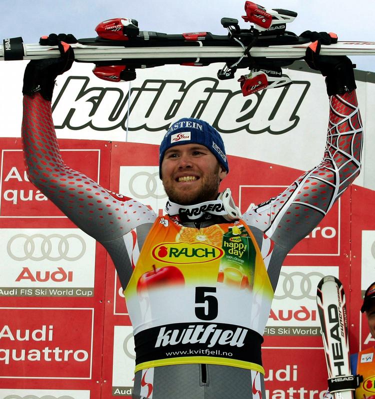 Fortid. Hans Grugger har vundet fire løb i World Cuppen. Senest i 2007, hvor han var hurtigst på Super G-pisten i norske Kvitfjell. 