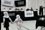 Spin. Politikerne har fordrejet debattens fokus med effektiv spin, mener medeirepræsentant for Hizb ut-Tahrir, Chadi Freigeh. 