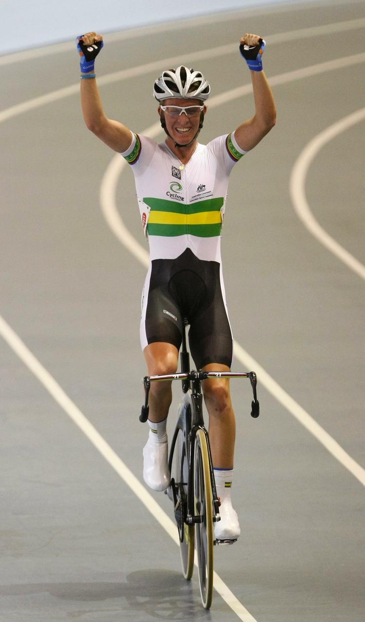 Opkomling. Cameron Meyer vandt to gange VM-guld på banen i Ballerup i 2010. Nu er han på tærsklen til en stor succes på landevejen. 