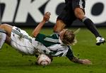 MÅL. Med et hovedstød sikrede Simon Kjær sejren for Wolfsburg. 