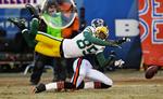 fight. Greg Jennings (85) fra Green Bay kæmper om bolden med Chicago Bears'  cornerback Charles Tillman. 