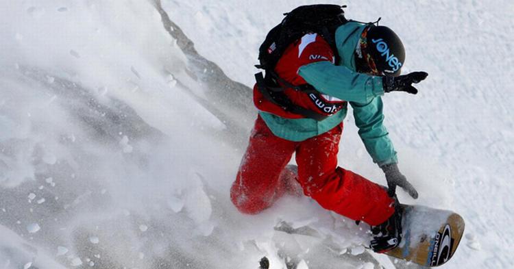FARLIGT. Snowboardere kommer oftere til skade end skiløbere. 