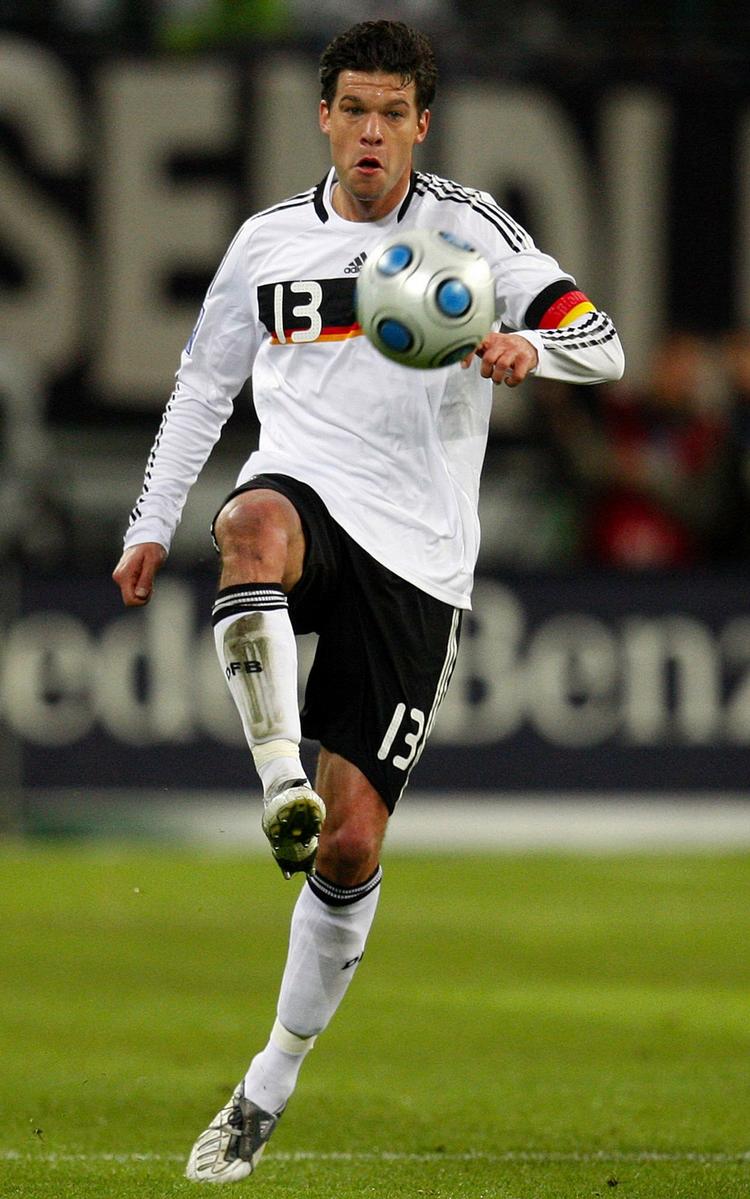 afbud. Michael Ballack i den tyske landsholdstrøje, som han ikke kommer til at bære under VM i Sydafrika. Arkivfoto. 