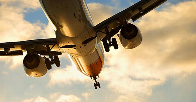 Flyselskaberne reklamerer med one way billetter, men de billetter kan være svære at få fingrene i. 