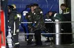 Terror. Mindst 35 mistede livet og næsten hundrede blev såret, da en terrrorbombe sprang i går i Moskvas Domodedovo-lufthavn. 