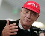 Dansegrænse. Niki Lauda afviser, at han er homofobisk, men mener, at børn og unge skal introduceres for de rigtige rollemodeller. 