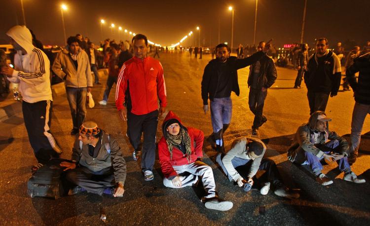 Demonstrationer. Protesterne i Egypten bliver blandt andet arrangeret gennem Facebook og Twitter. 