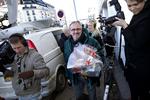 Overraskelse. Måske havde han det lidt på fornemmeren', men årets laurbærvinder blev ikke desto mindre ualmindeligt glad for prisen som han i dag fik under stort presseopbud. 