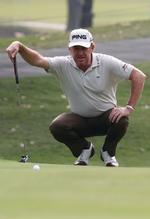 putteren. Miguel Angel Jimenez med den putter, der nu er overgået til de evige golfbaner. 