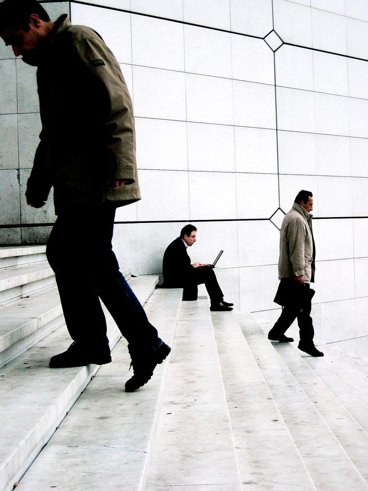 MOBIL. Den engagerede medarbejder har arbejdet med overalt. Til gengæld får han lov til at tjekke private mail i arbejdstiden. 