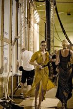 Kamp. Stockholm og  København  kæmper om den internationale  opmærksomhed. Her er vi backstage hos Malene Birger under modeshowet  i august 2010. 