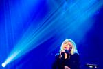 Bliv gammel, tænk ungt.  Verselinjer som »But thinking young/ and growing older is no sin« lyder helt rimelige i munden på 64-årige  Marianne Faithfull. Arkivfoto: Jean-Christophe Bott/AP 