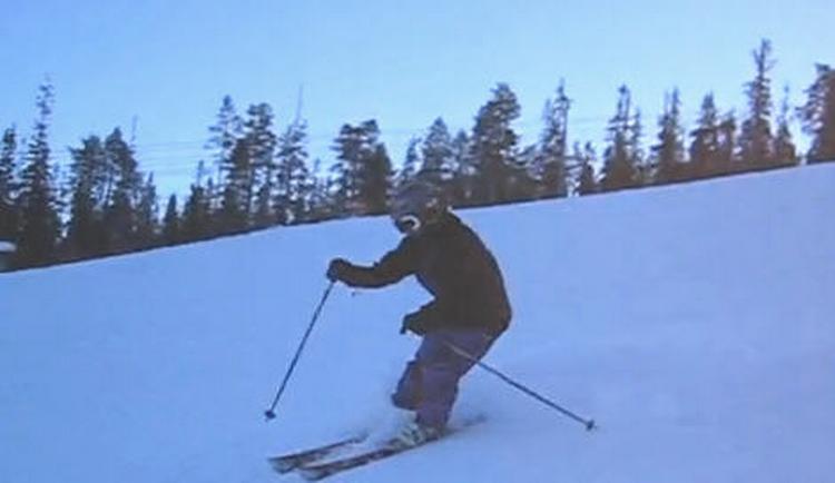 STIL. Morten V. står så godt på ski, at Smedegaard gerne vil lokke ham på instruktørkursus. 