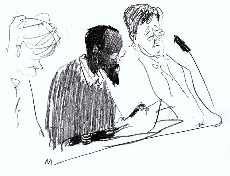 Den 29-årige somaliers forsvarer fik det sidste ord i retten i dag. Han mener ikke, at anklageren har løftet bevisbyrden mod hans kllent. Tegning: Mette Dreyer. 