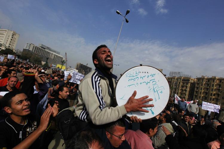 PROTEST. Regeringsmodstandere på Tahrir-pladsen under 'Millionmarchen'. 