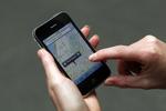 Smartphone-ejere kan gøre livet lettere for sig selv og sværere for tyveknægte, påpeger eksperter. 