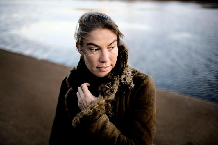 Succeshistorie. I en tid hvor adskillige danske modevirksomheder har økonomiske problemer, driver Susanne Rützou en solid og velkørende forretning. 