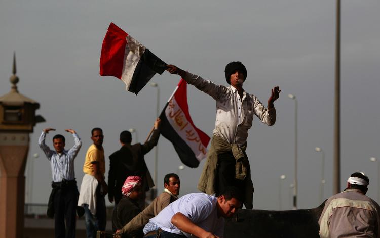 OPRØR. Demonstranterne i Egypten fortsætter ufortrødent deres protester mod præsident Mubaraks styre. 