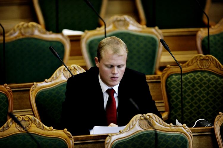 REFORMER. Venstre argumenterer i store annoncer i dag for behover for reformer. Alt er i spil, siger politisk ordfører Peter Christensen. 