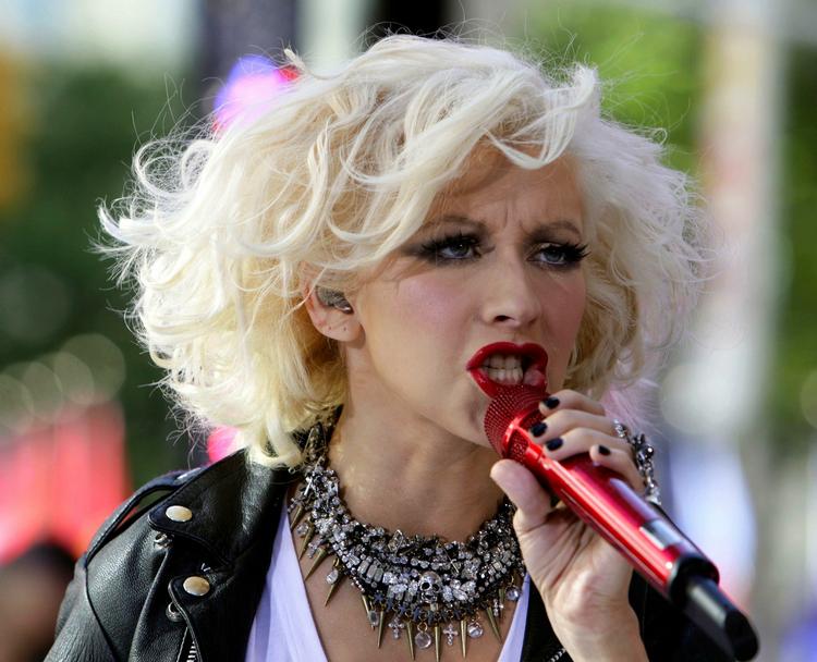 Det bliver Christina Aguilera, der synger for, når den amerikanske nationalsang synges ved Super Bowl i nat. 