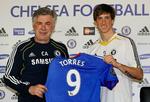 DYR. På transfervinduets sidste dag købte Chelsea Fernando Torres for mere end 400 millioner. 