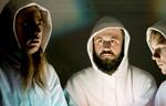 Der er en vildskab og passion, som i hvert fald i glimt giver Akron Family et bid, som ikke er hverdagskost i Brooklyns musikalske legestuer. 
