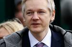Anklaget. Wikileaks-stifteren Julian Assange risikerer i dag at blive udleveret til Sverige ved en domstol i London. 