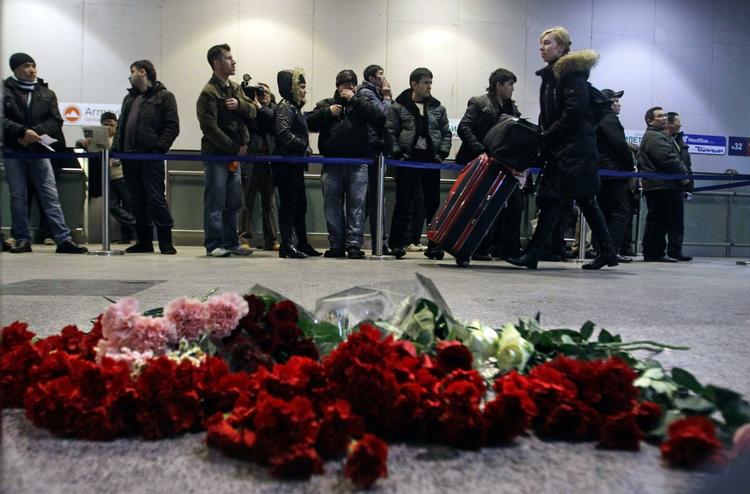 Dagen efter bombesprængningen var der igen passagerer i Moskvas lufthavn. 