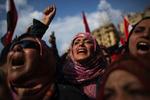 OPRØR. Egyptere på Tahrir-pladsen under tirsdagens demonstration mod styret. 
