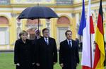 MODSTAND. Polen er et af de lande, der er meget utilfredse med Tyskland og Frankrigs planer om en europagt. I går var Angela Merkel og Sarkozy til møde med Polens præsident Bronislaw Komorowski. 