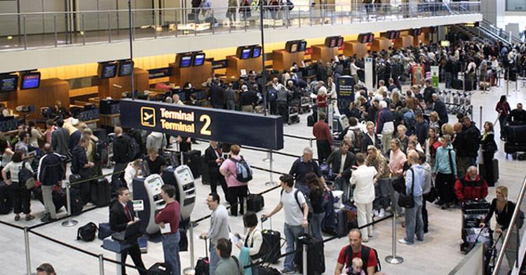 KØ. Mange danskere flyver hvert år på sommerferie fra Københavns Lufthavn, men til sommer vil flere ikke kunne komme af sted. 