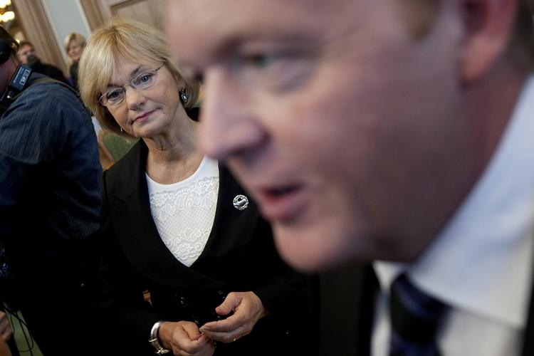 Krydspres. Løkke er presset fra alle borgerlige partier til at gøre op med regionerne. 