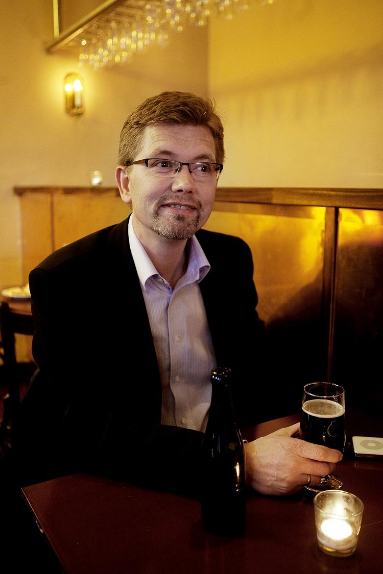 Beslutning. Overborgmester Frank Jensen (S) vil fortsat støtte Ungdomshuset økonomisk. 